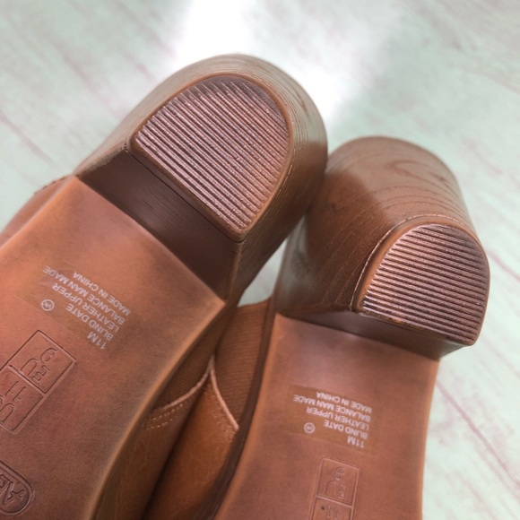 Aerosoles Blind Date Brown Leather Mules Slip On - Picture 8 of 8